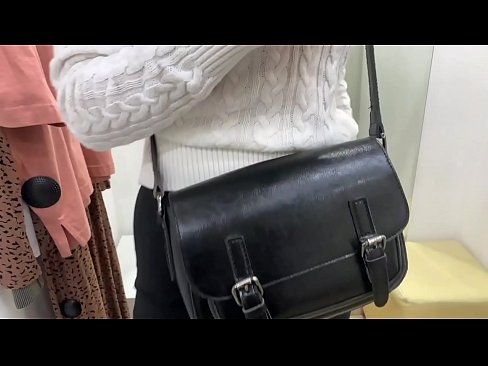 ❤️ Ukushaya indlwabu Public of nondindwa young FeralBerry nge dildo ekamelweni ofanelekayo ❤️  ku-zu.sexuria-net.ru ❌️